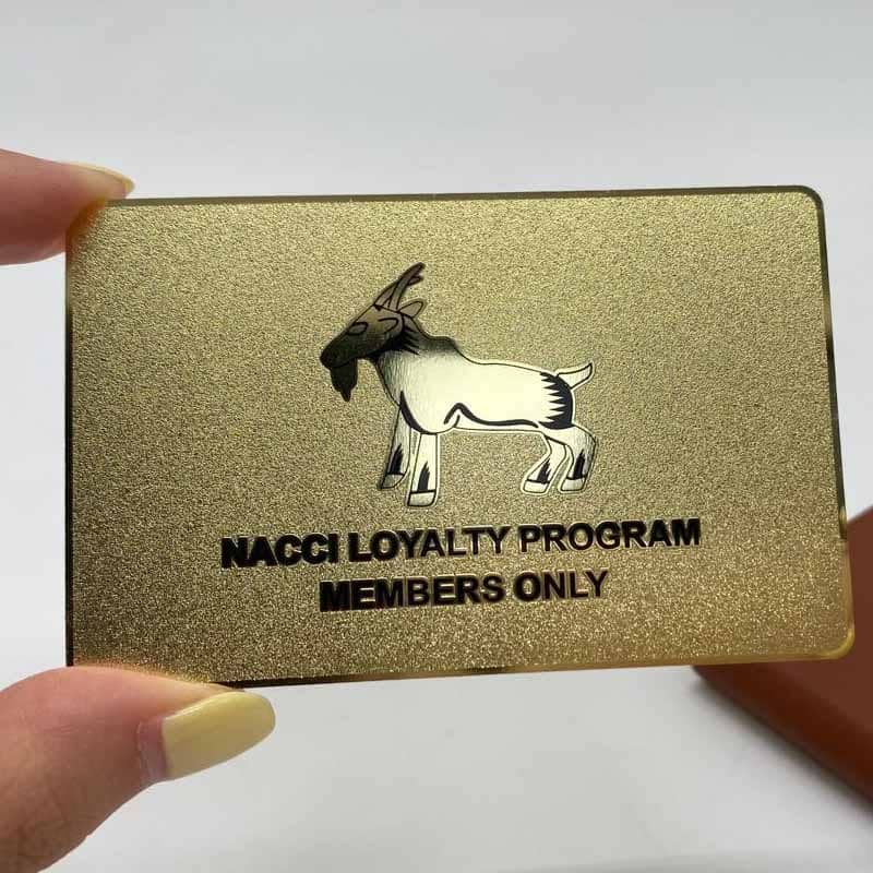 Sandblasted gold loyalty card with mirror illustration